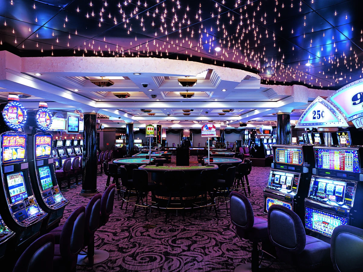 บรรยากาศเกมคาสิโนในล็อบบี้ heng36
